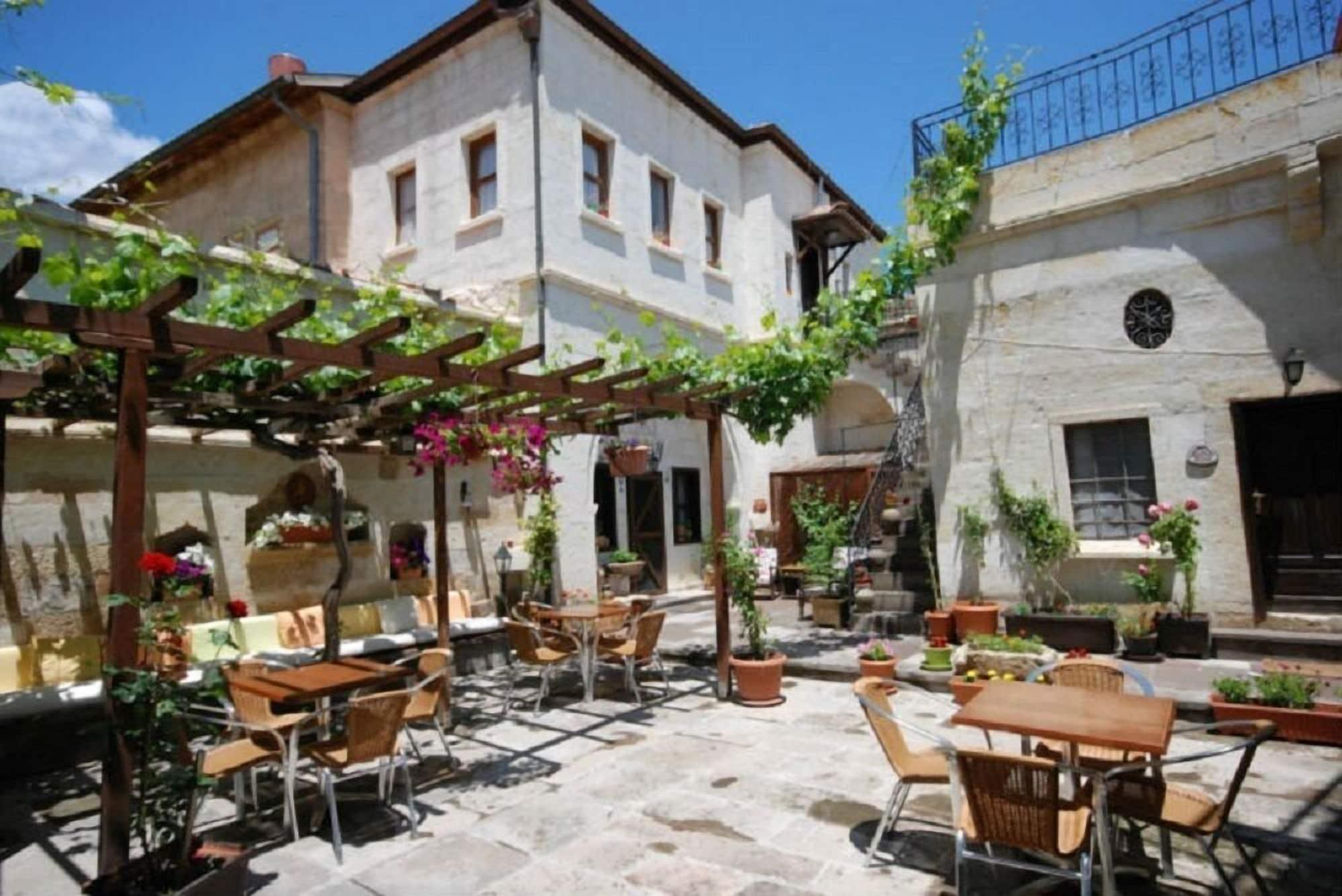 Urgup Konak Hotel Exterior photo